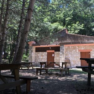 tavolo-chiosco-lago-pescara